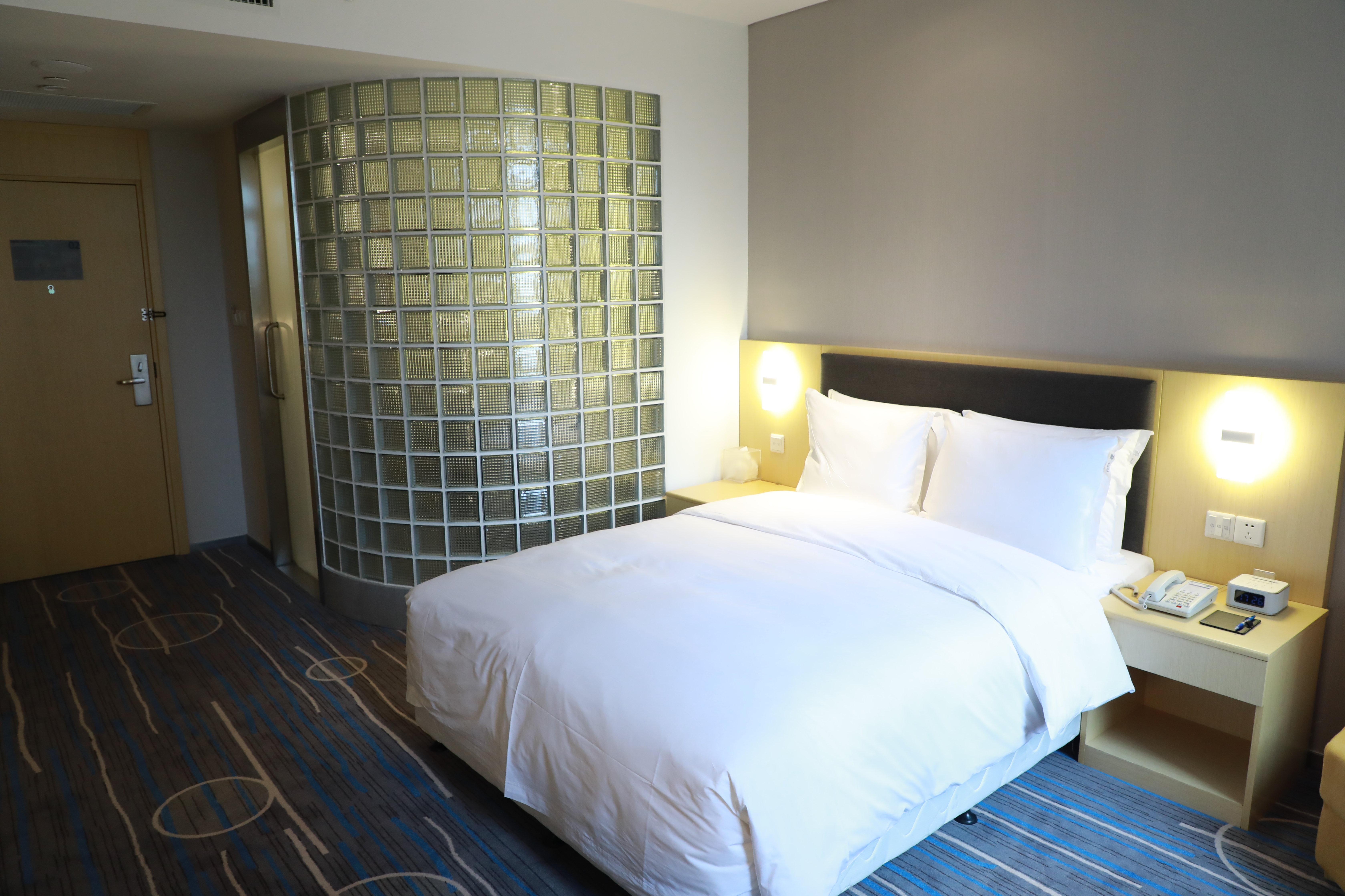 Holiday Inn Express Shijiazhuang Heping, An Ihg Hotel Zewnętrze zdjęcie