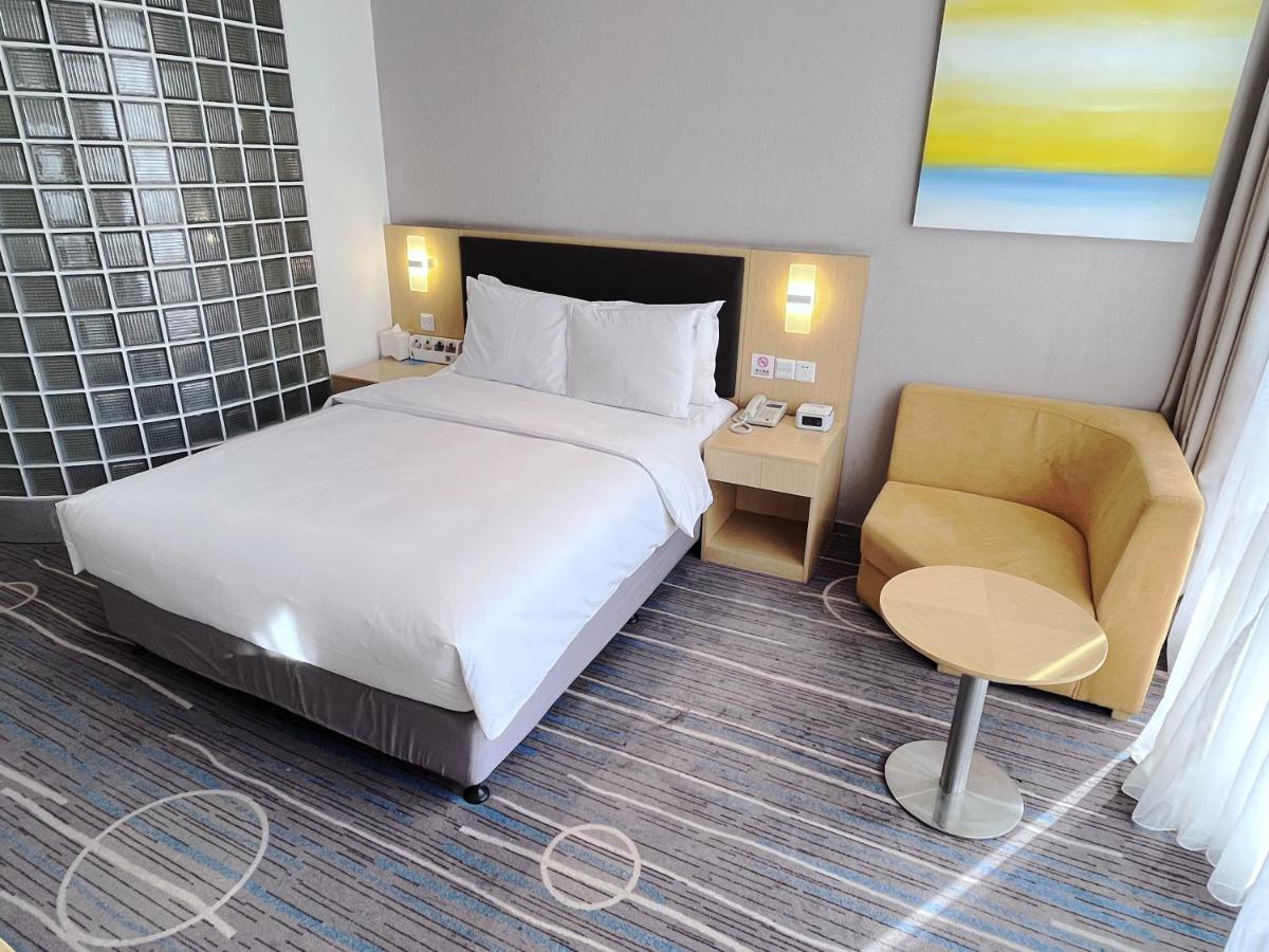 Holiday Inn Express Shijiazhuang Heping, An Ihg Hotel Zewnętrze zdjęcie